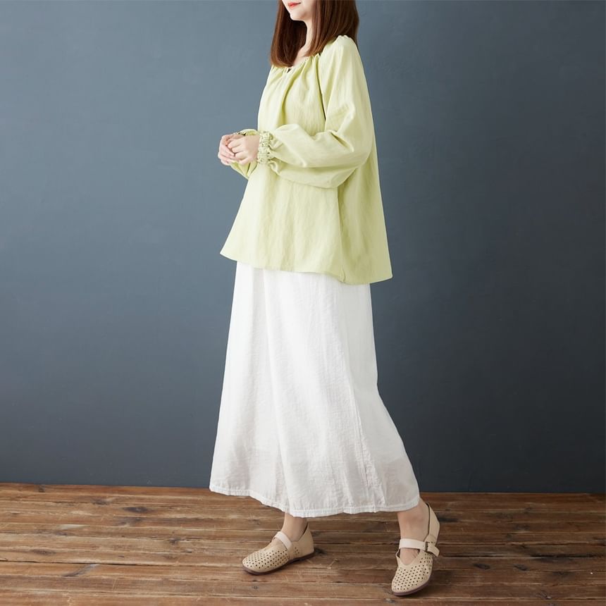 Plain Blouse with Round Neck and Long Sleeves