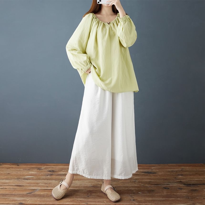 Plain Blouse with Round Neck and Long Sleeves