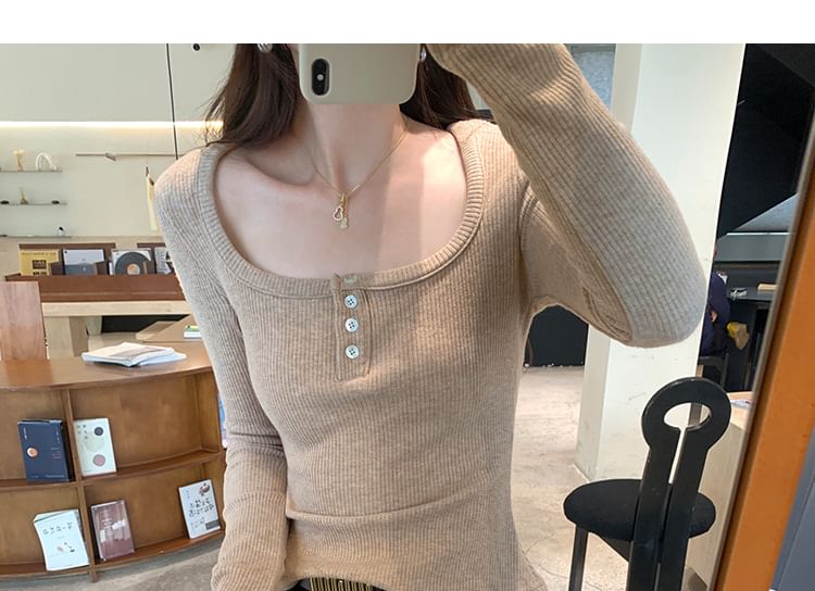 Ribbed Slim-Fit Tee with Scoop Neck and Extended Sleeves