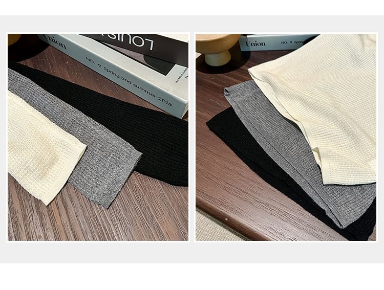 Knit Top with Notch Neck and Long Sleeves in Solid Color