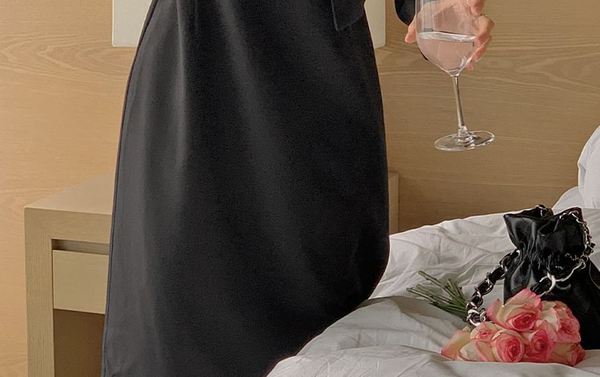 Set: Spaghetti Strap Sweetheart Neck Plain Midi A-Line Dress + Single Breasted Crop Blazer