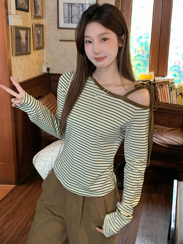 Striped Cold-Shoulder Tee with Extended Sleeves