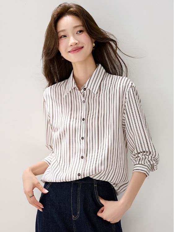 Striped Button-Front Shirt with Collar and Long Sleeves