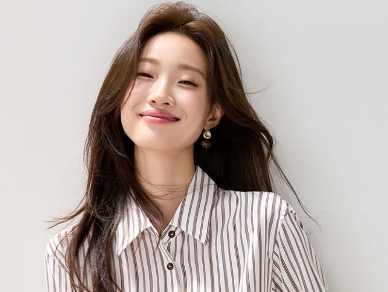 Striped Button-Front Shirt with Collar and Long Sleeves