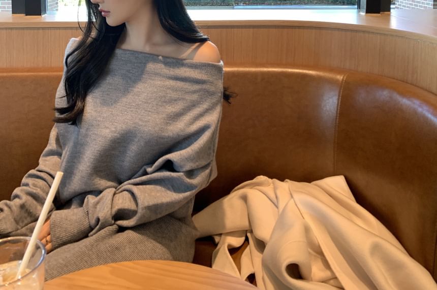 Two-Piece Outfit: Plain Knit Boatneck Top and Wide-Leg Trousers