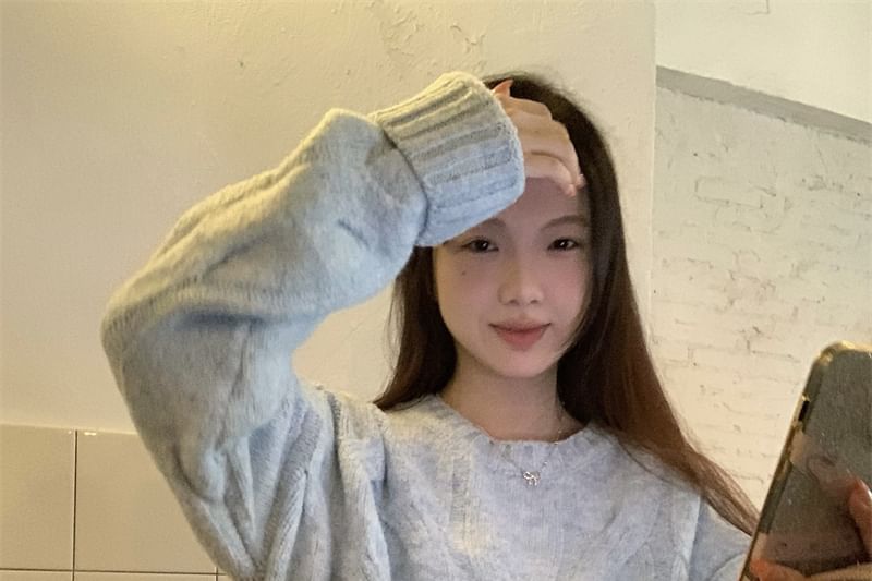 Cable Knit Plain Sweater with Crewneck