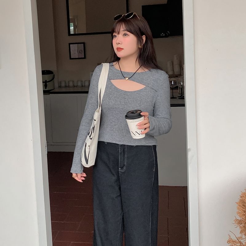 Cutout Knit Top with Long Sleeves and Crew Neck in Solid Color