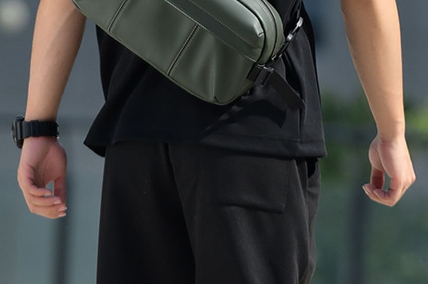 Plain Lightweight Sling Bag