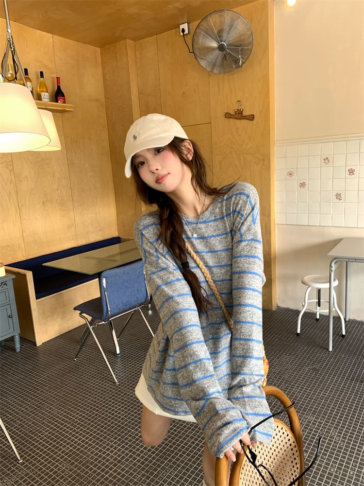 Striped T-Shirt with Long Sleeves and Crew Neckline in Solid Design