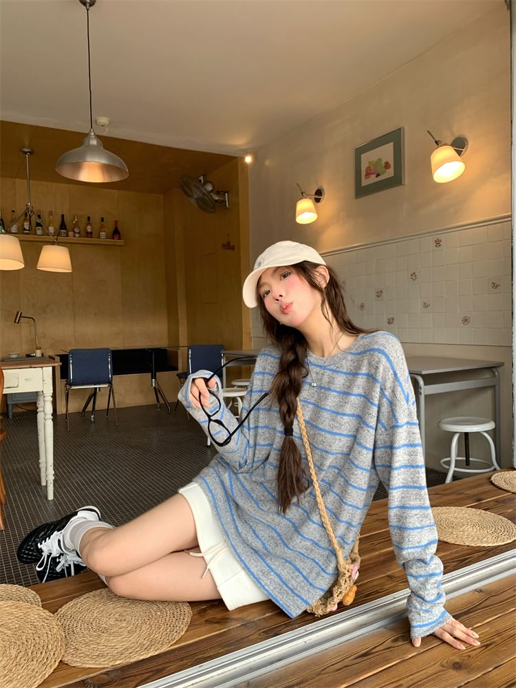 Striped T-Shirt with Long Sleeves and Crew Neckline in Solid Design