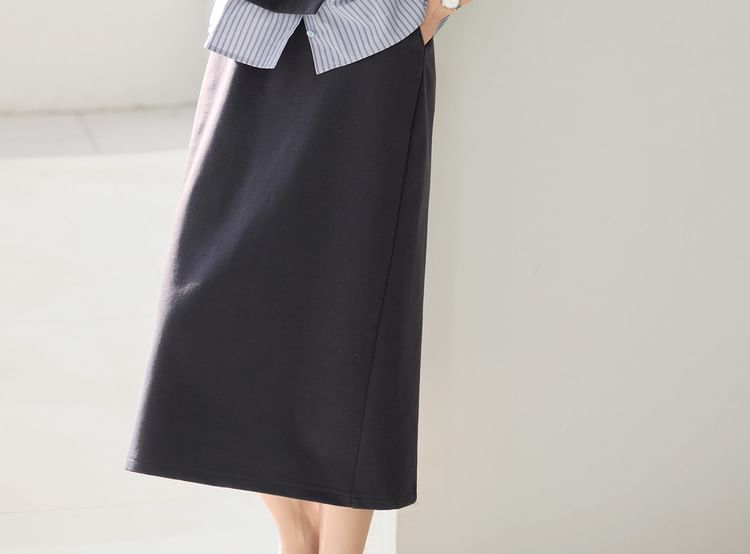 Mock Two-Piece Collar Striped Sweatshirt & High Rise Slit Skirt Set