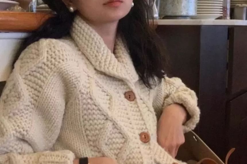 Peter Pan Collar Button-Up Plain Chunky Knit Cardigan