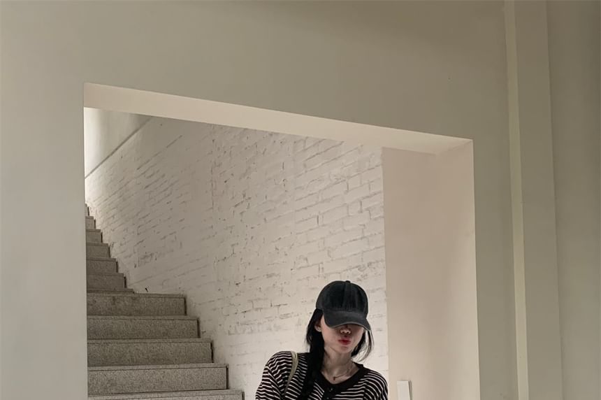 Round Neck Striped Cardigan