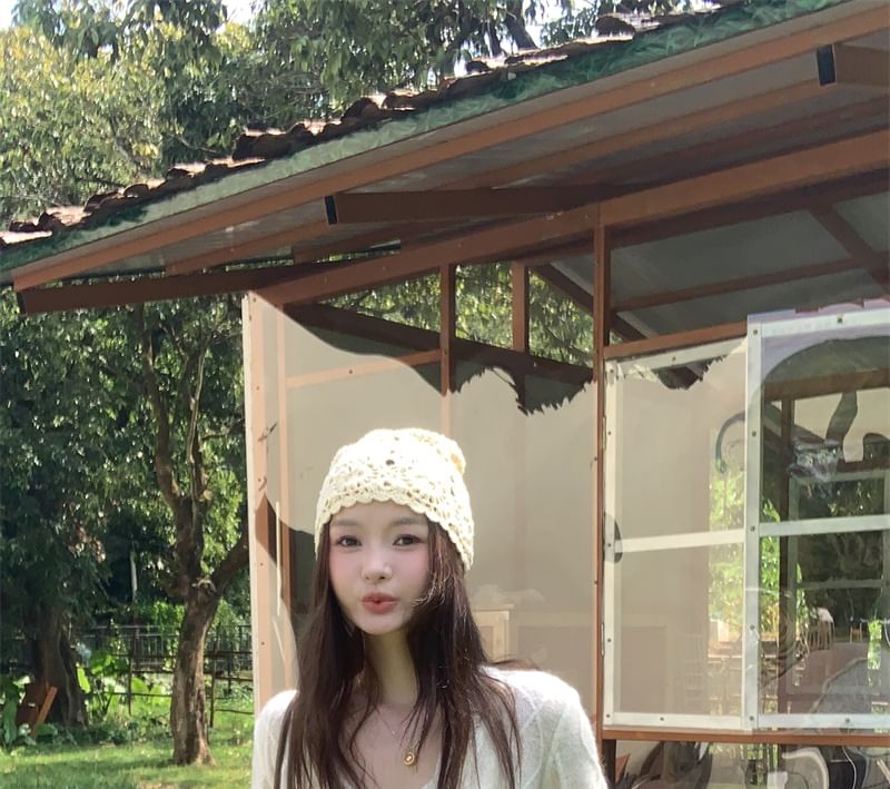 Long-Sleeve V-Neck Plain Lace Trim Button Knit Top / High Waist Asymmetrical Midi A-Line Skirt
