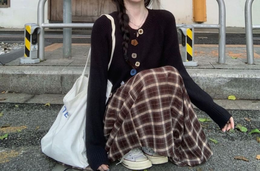 Crew Neck Button-Up Plain Cardigan / High Rise Plaid Midi A-Line Skirt