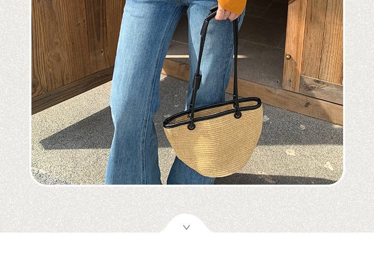 Classic Knit Top with Boat Neckline and Long Sleeves