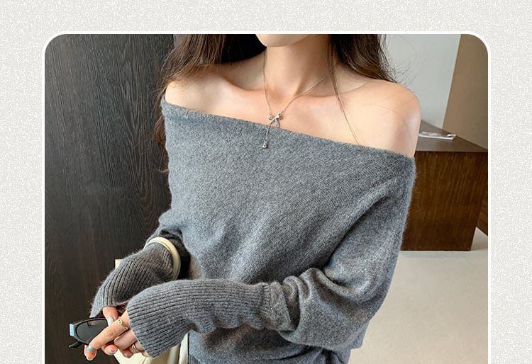 Boat Neck Sweater in Plain Style