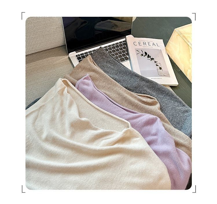 Boat Neck Sweater in Plain Style