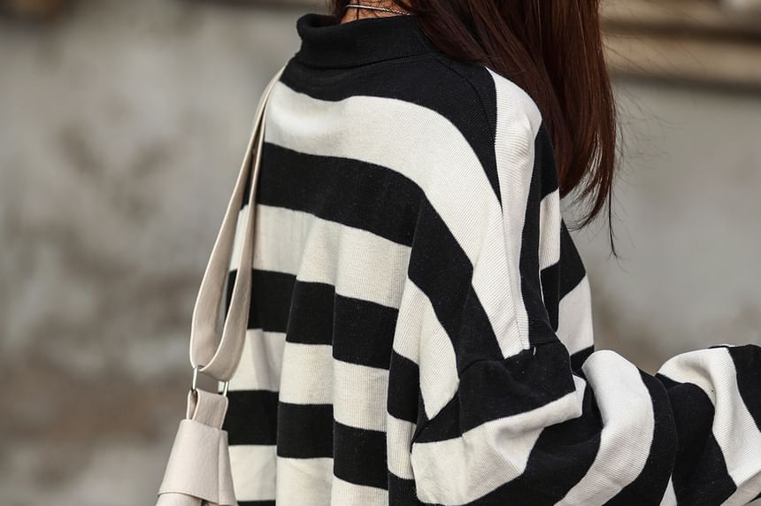 Plain Faux Leather Crossbody Bag