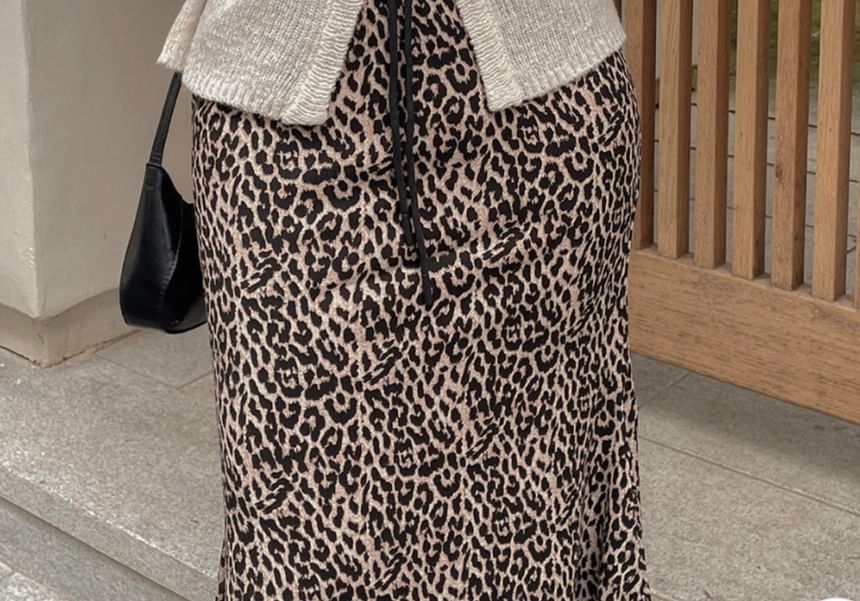 Set: Ribbed Crop Knit Camisole Top + Crew Neck Cardigan