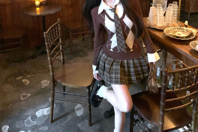 Two-Piece Look: Argyle Knit Sweater + Plaid A-Line Mini Skirt, Preppy Ensemble