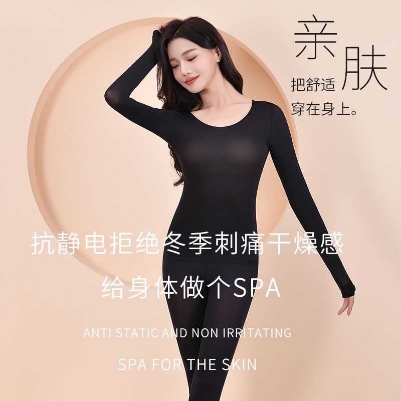 Two-Piece Set: Long-Sleeve Thermal Top + Leggings, Warm Base Layer Outfit