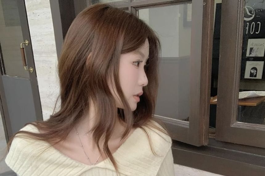 Fitted Knit Top with Collared Neckline & Long Sleeves, Solid Color Design
