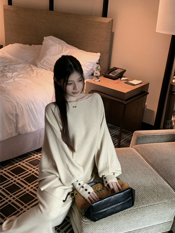 Solid Sweater with Boat Neckline & Batwing Sleeves + High-Waisted Maxi Pencil Skirt