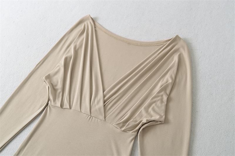 Set: Slim Fit Ruched Top + Lace Panel Padded Crop Camisole