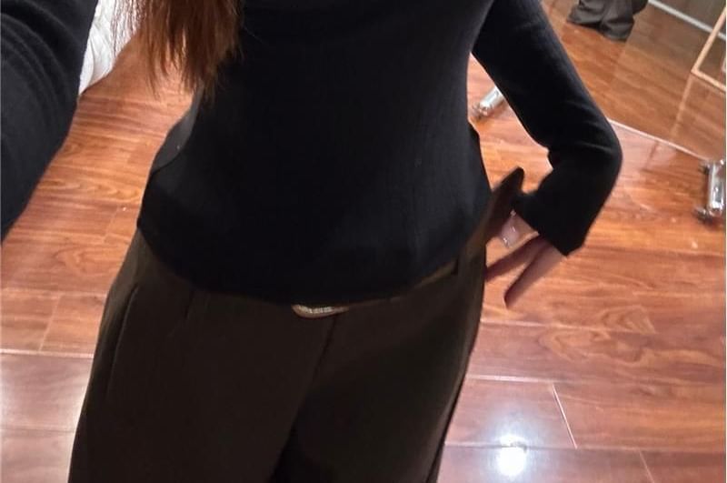 Long-Sleeve V-Neck Knit Top with Lace Trim