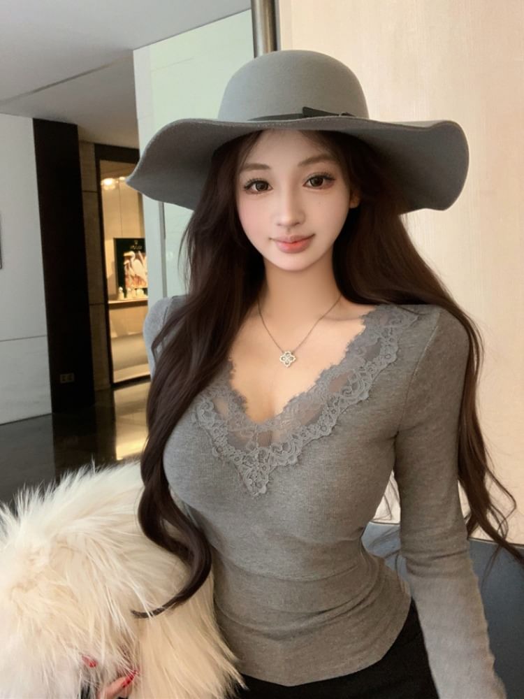V-Neck Lace Trim Long-Sleeve Tee