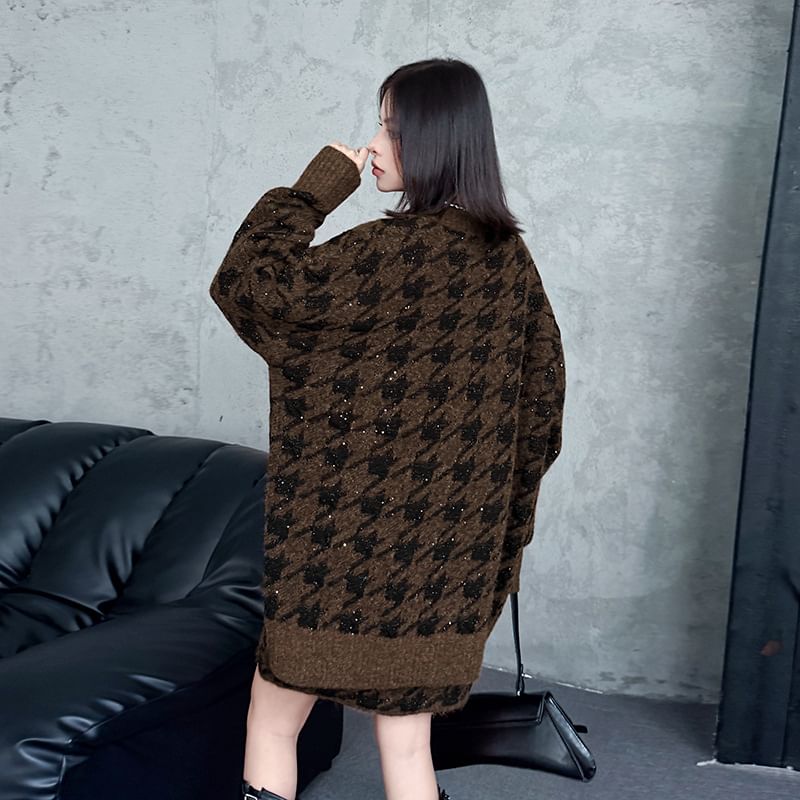 Crew Neck Houndstooth Oversized Sweater / High Rise Knit Mini Pencil Skirt