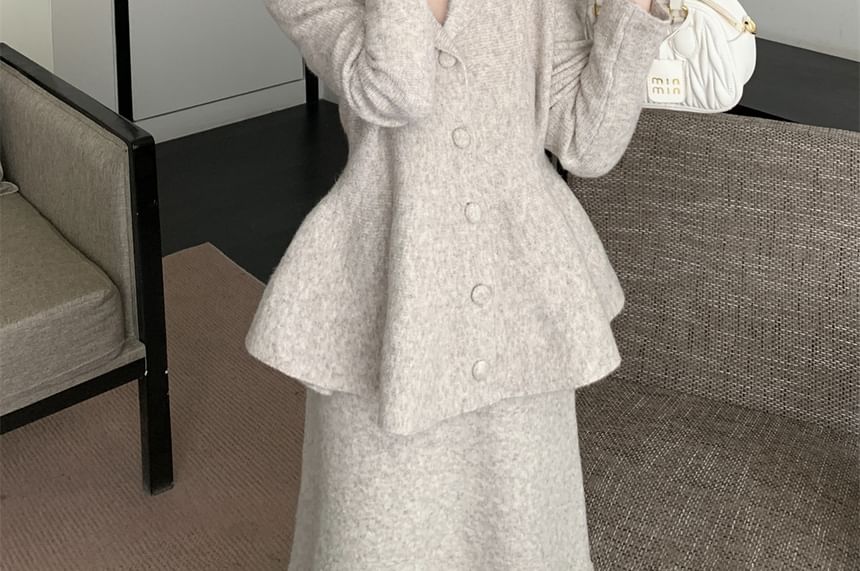 V-Neck Peplum Single-Breasted Jacket / High Waist Maxi A-Line Skirt