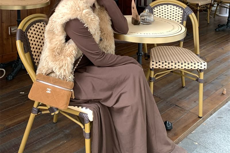 Faux Fur Vest / Long-Sleeve T-Shirt / High Waist Maxi A-Line Skirt