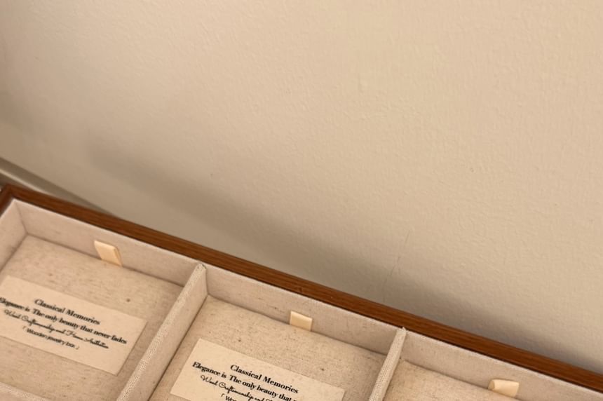 Coffee Bean Apple AirPods / Pro Earphone Case Skin / Strap / Set