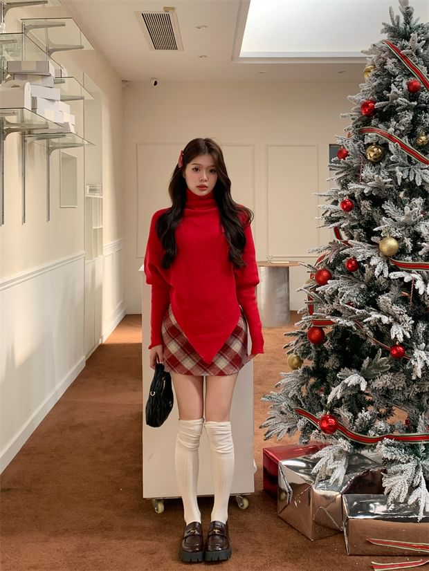 Asymmetrical Turtleneck Long Sleeve Knit Top