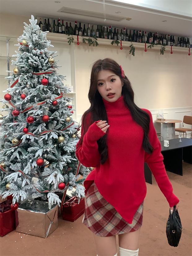Asymmetrical Turtleneck Long Sleeve Knit Top