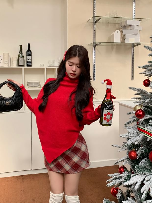 Asymmetrical Turtleneck Long Sleeve Knit Top