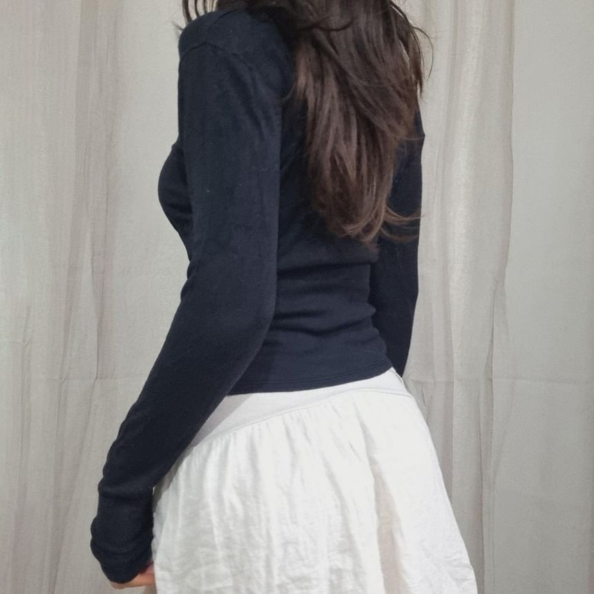 Ruched V-Neck Slim Fit Crop Shirt