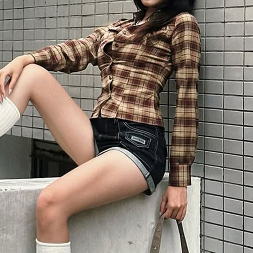 Plaid Collared Slim Crop Button Blouse