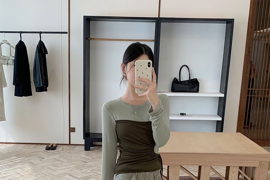 Color-Block Mock Two-Piece Slim Fit Tee