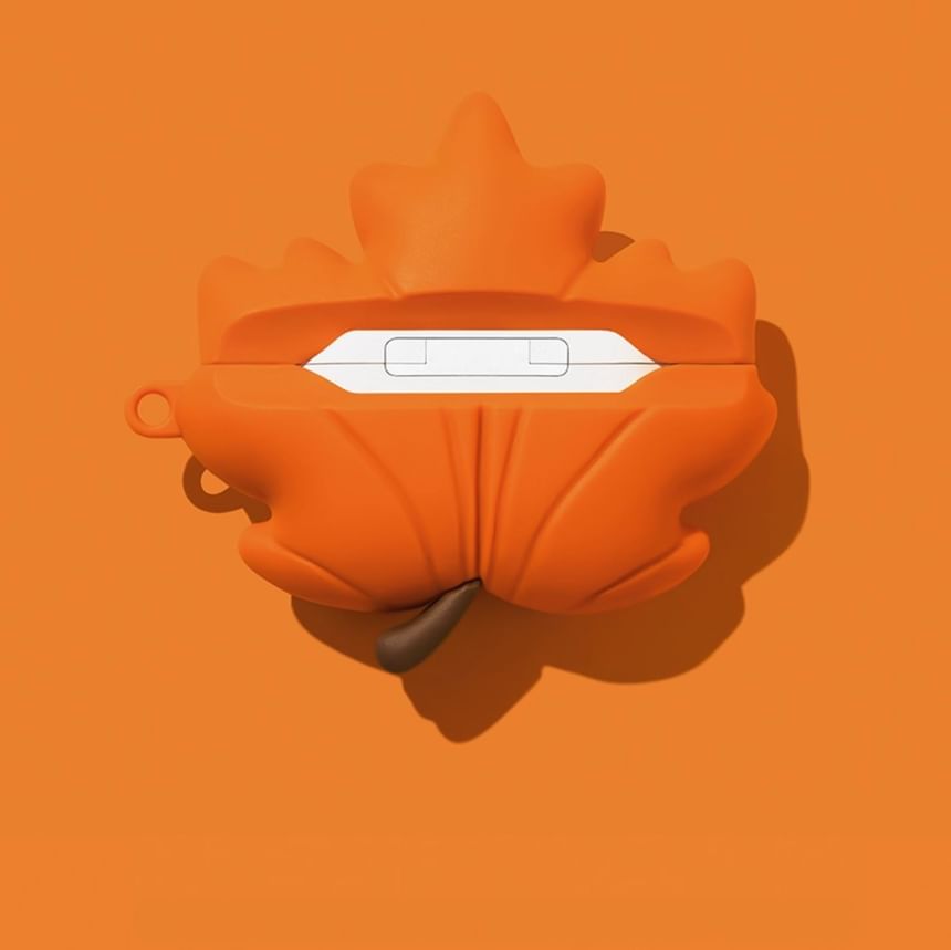 Maple Leaf Apple AirPods / Pro Earphone Case Skin