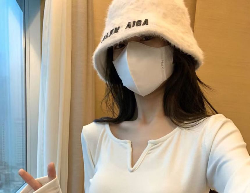 Notched Solid Long Sleeve Tee