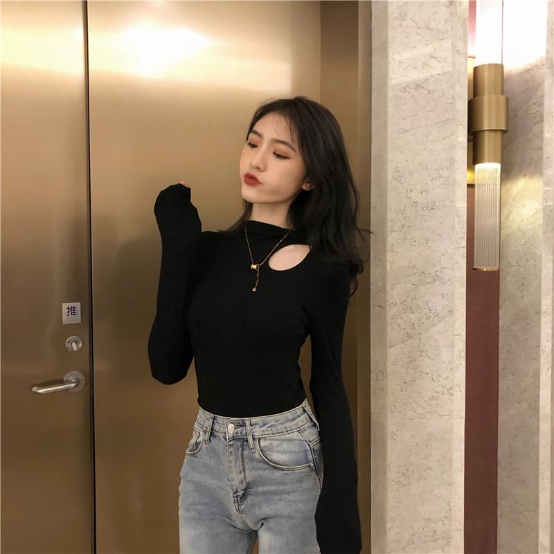 Cutout Solid Long Sleeve Top