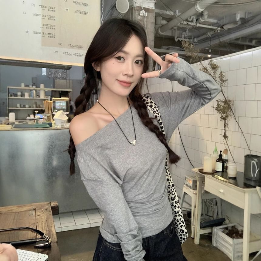 Off Shoulder Solid Long Sleeve Blouse