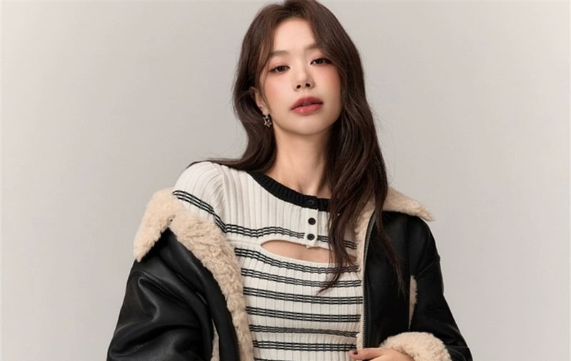 Striped Contrast Trim Cropped Knit Crew Neck Long Sleeve Top