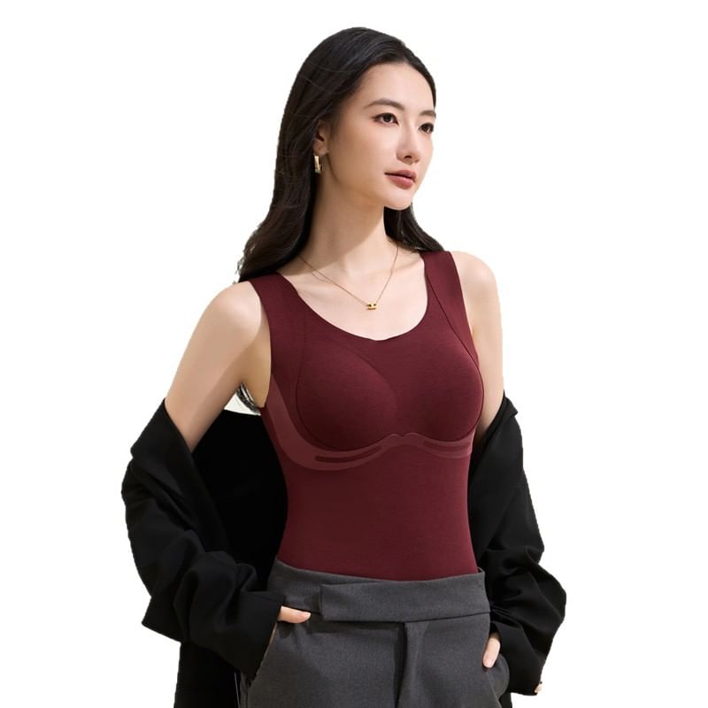 Slim Fit Padded Scoop Neck Tank Top