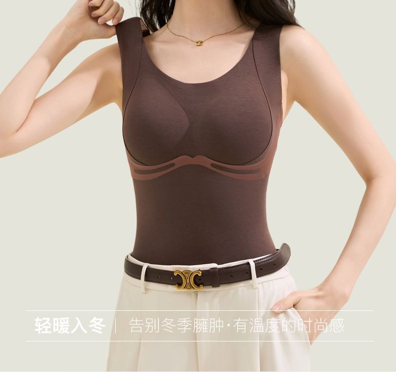 Slim Fit Padded Scoop Neck Tank Top