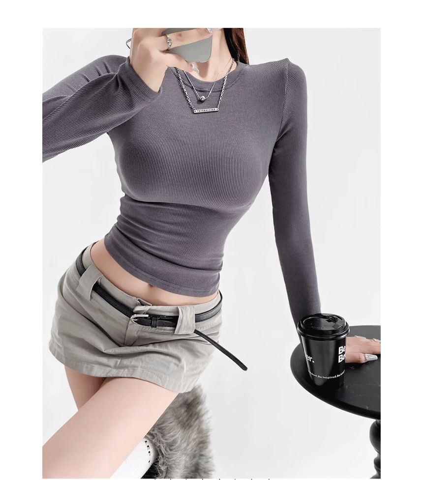 Long Sleeve Round Neck Fitted Solid Tee