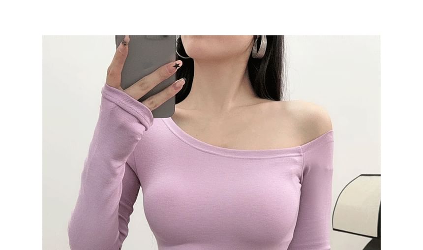 One-Shoulder Long Sleeve Minimalist Tee